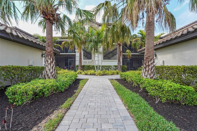 5517 PALMER CIRCLE 203, Bradenton, FL 34211