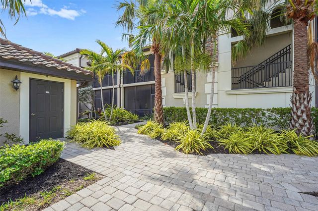 5517 PALMER CIRCLE 203, Bradenton, FL 34211