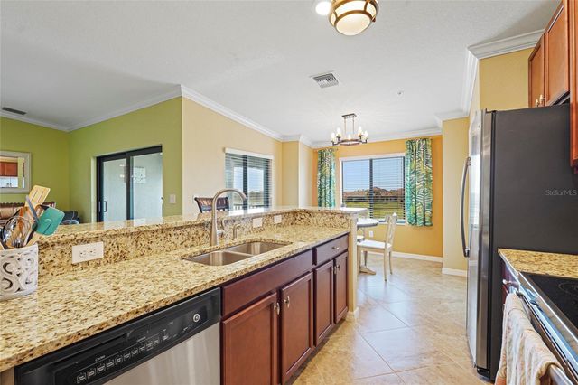 5517 PALMER CIRCLE 203, Bradenton, FL 34211