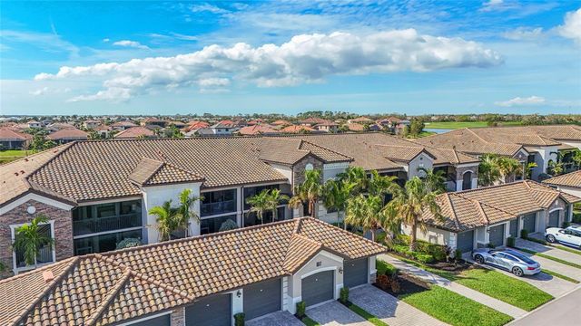 5517 PALMER CIRCLE 203, Bradenton, FL 34211