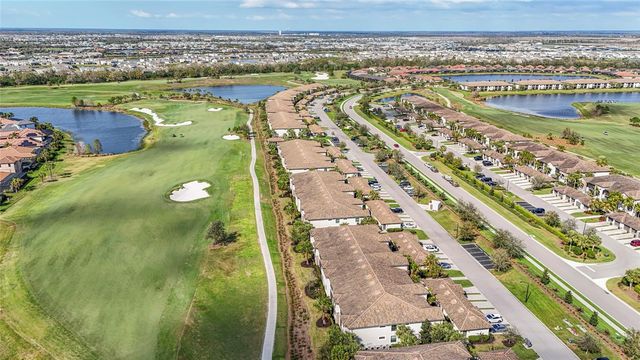 5517 PALMER CIRCLE 203, Bradenton, FL 34211