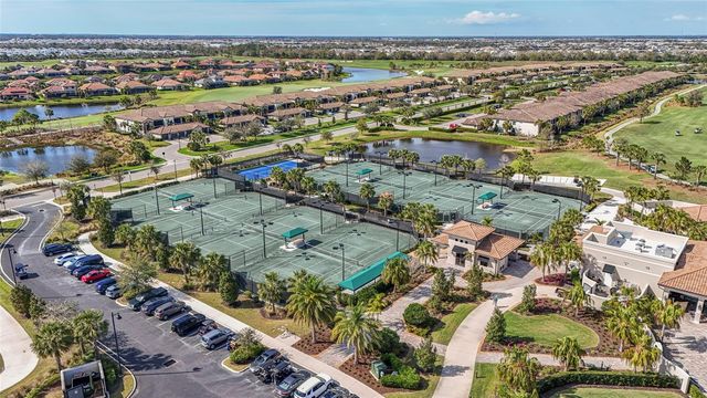 5517 PALMER CIRCLE 203, Bradenton, FL 34211