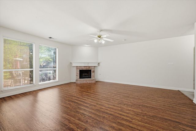 2831 Atrium Drive, Grand Prairie, TX 75052