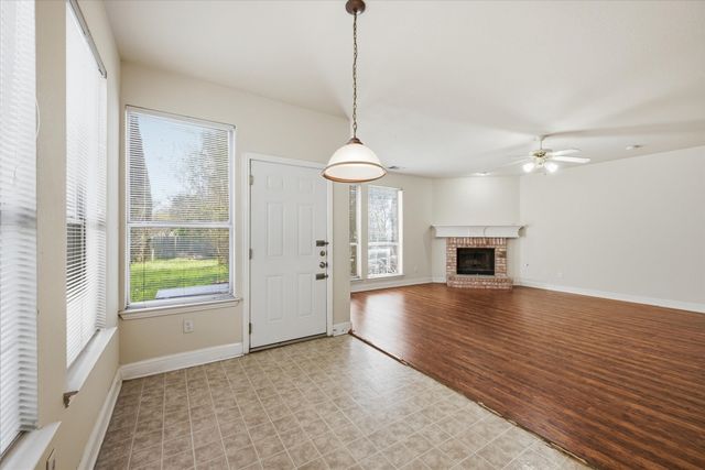 2831 Atrium Drive, Grand Prairie, TX 75052