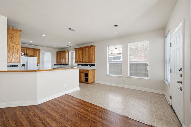 2831 Atrium Drive, Grand Prairie, TX 75052