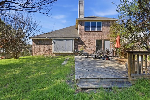 2831 Atrium Drive, Grand Prairie, TX 75052