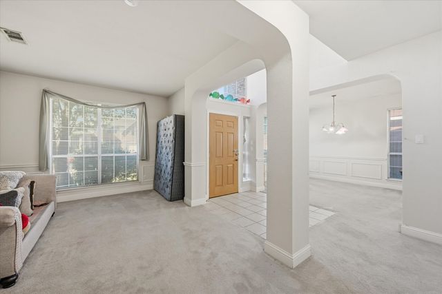 2831 Atrium Drive, Grand Prairie, TX 75052