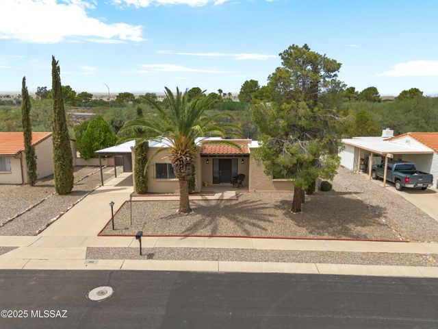 1000 S La Higuera, Green Valley, AZ 85614
