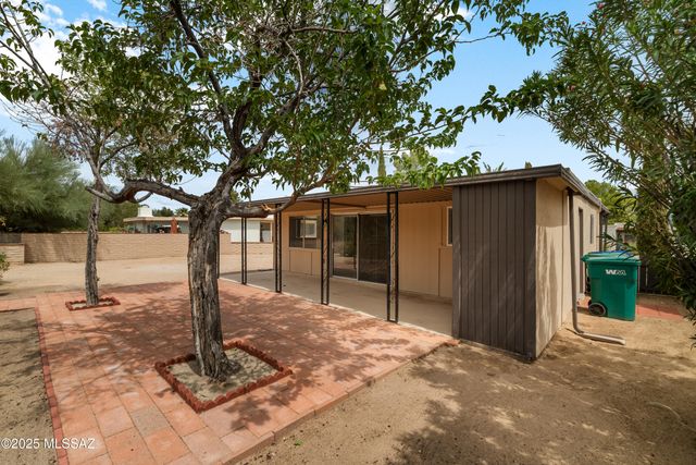 1000 S La Higuera, Green Valley, AZ 85614