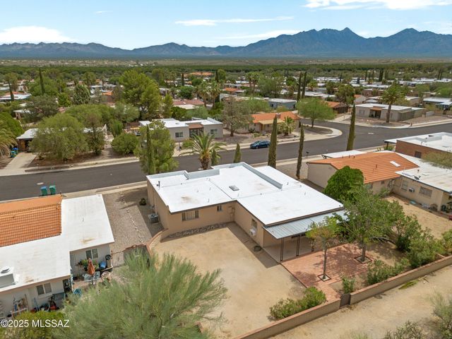 1000 S La Higuera, Green Valley, AZ 85614