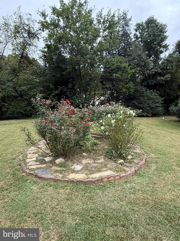 704 HENDERSON ST, Fredericksburg, VA 22405