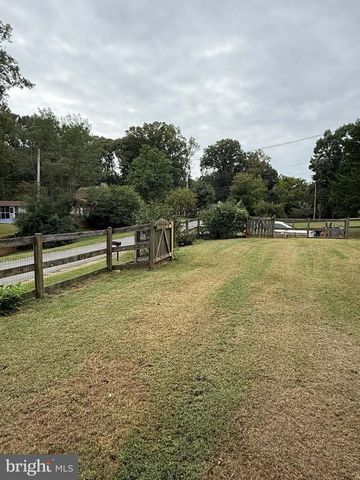 704 HENDERSON ST, Fredericksburg, VA 22405