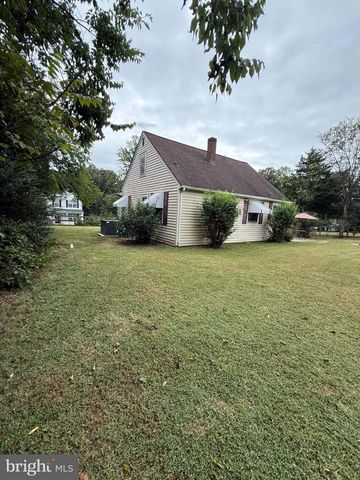 704 HENDERSON ST, Fredericksburg, VA 22405
