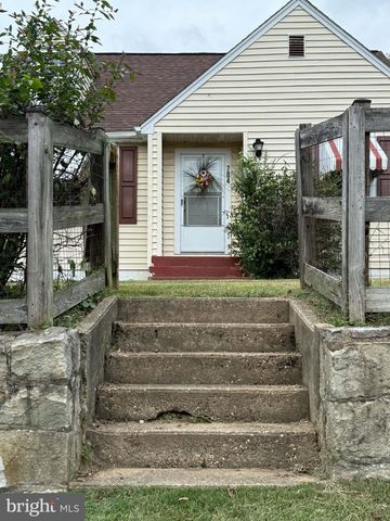 704 HENDERSON ST, Fredericksburg, VA 22405