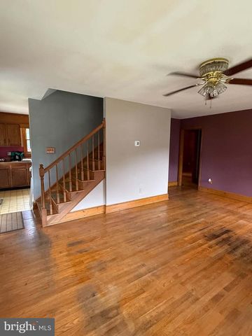 704 HENDERSON ST, Fredericksburg, VA 22405