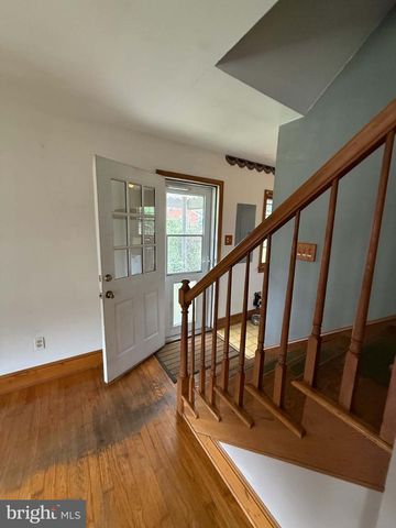 704 HENDERSON ST, Fredericksburg, VA 22405