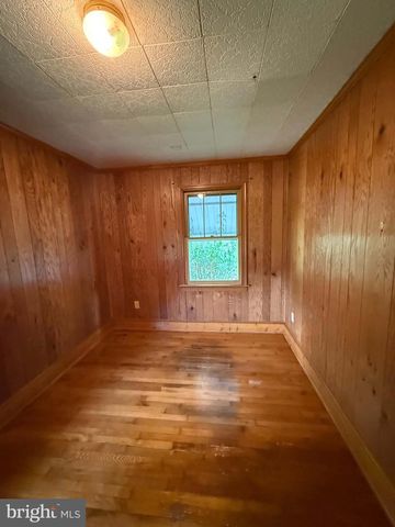 704 HENDERSON ST, Fredericksburg, VA 22405