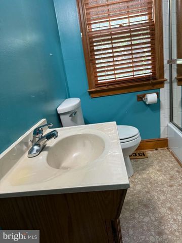 704 HENDERSON ST, Fredericksburg, VA 22405