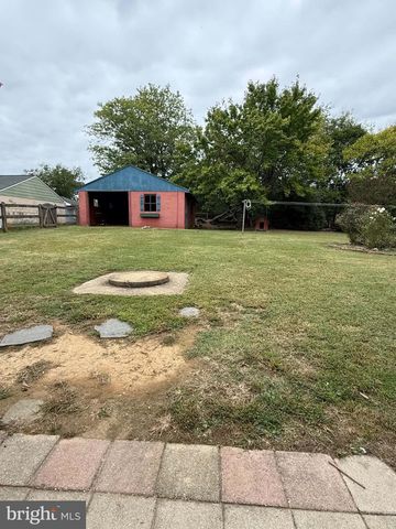 704 HENDERSON ST, Fredericksburg, VA 22405