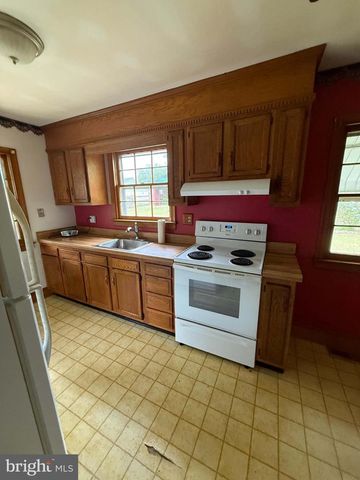 704 HENDERSON ST, Fredericksburg, VA 22405