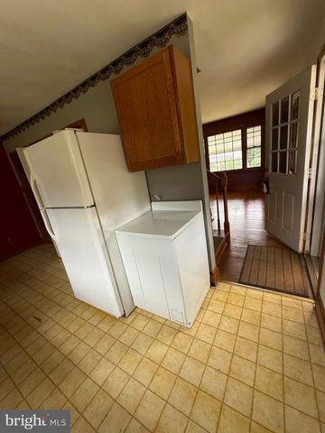 704 HENDERSON ST, Fredericksburg, VA 22405