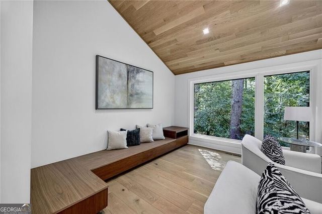 585 Amberidge Trail, Atlanta, GA 30328