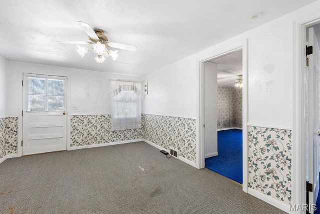 19 Hugo Road, New Florence, MO 63363