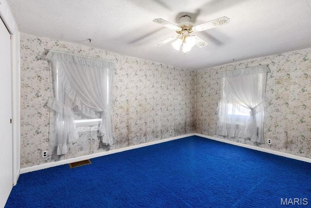 19 Hugo Road, New Florence, MO 63363