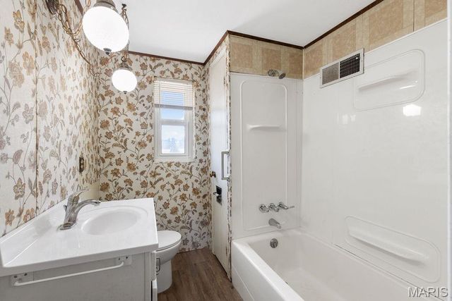 19 Hugo Road, New Florence, MO 63363