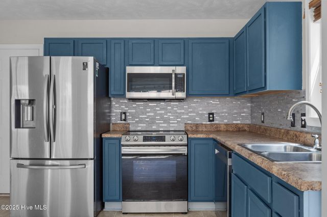 2361 Burgaw Highway, Jacksonville, NC 28540