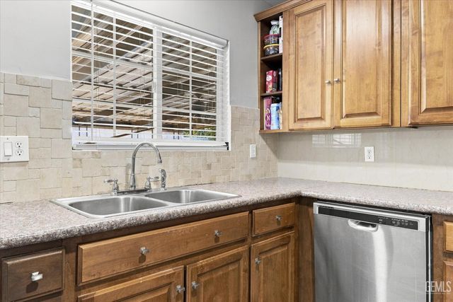 2308 Tangerine Street, Bakersfield, CA 93306