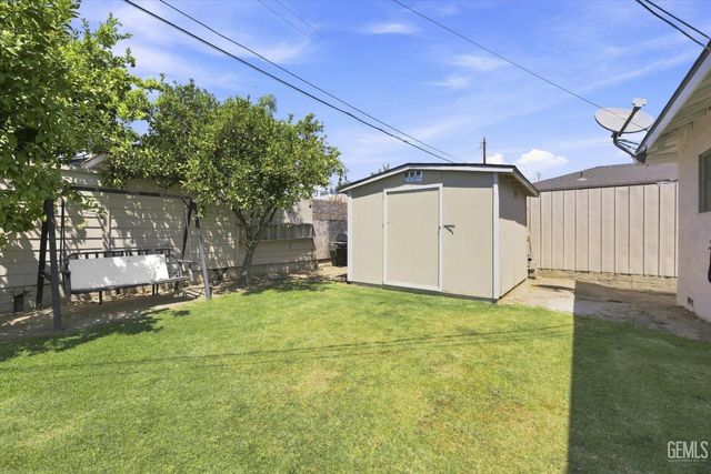 2308 Tangerine Street, Bakersfield, CA 93306