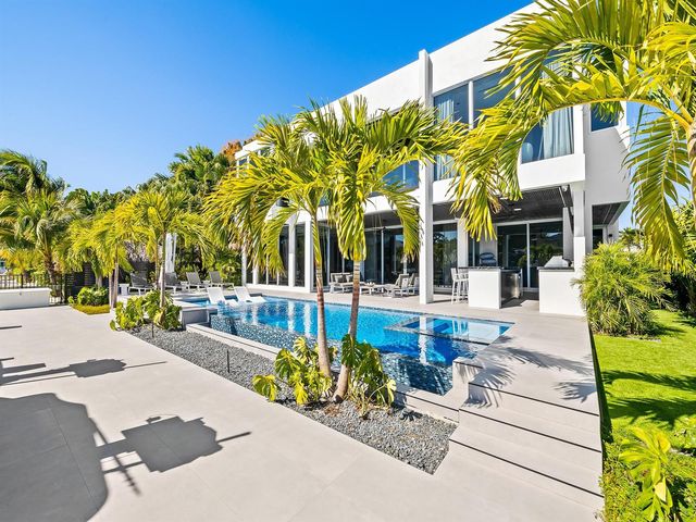 1528 SE 11th Street, Fort Lauderdale, FL 33316