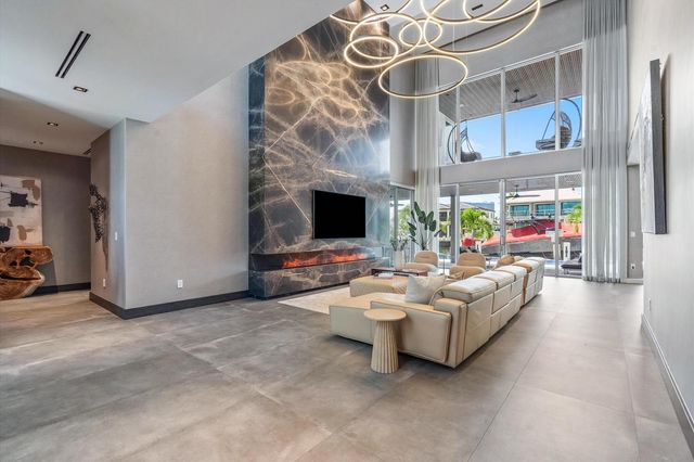 1528 SE 11th Street, Fort Lauderdale, FL 33316