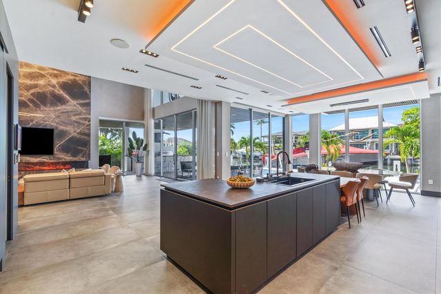 1528 SE 11th Street, Fort Lauderdale, FL 33316