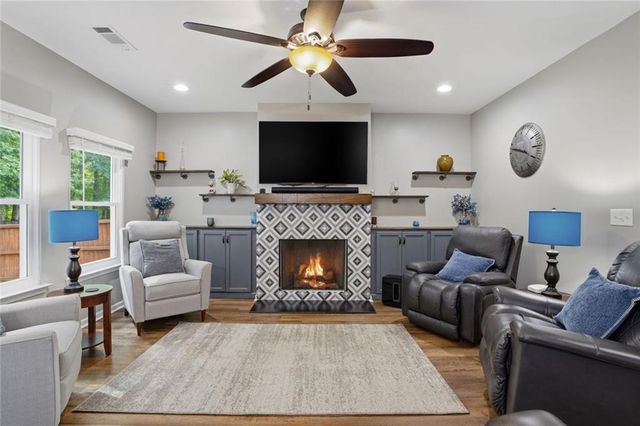 3240 Blackburn Drive, Cumming, GA 30040