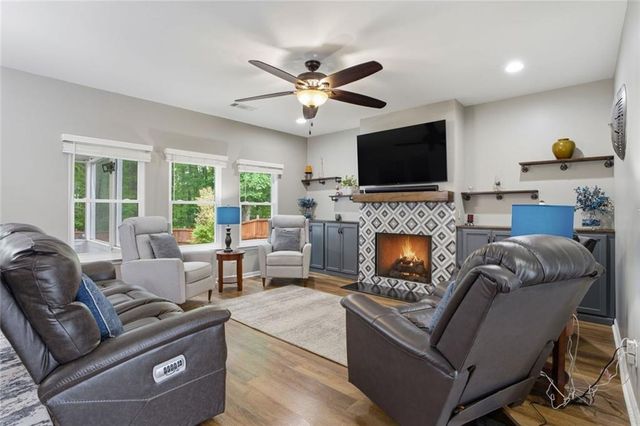 3240 Blackburn Drive, Cumming, GA 30040