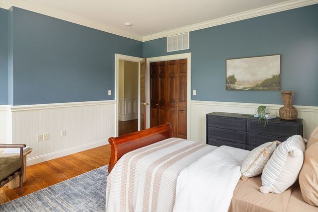 14 Winthrop St, Newton, MA 02465