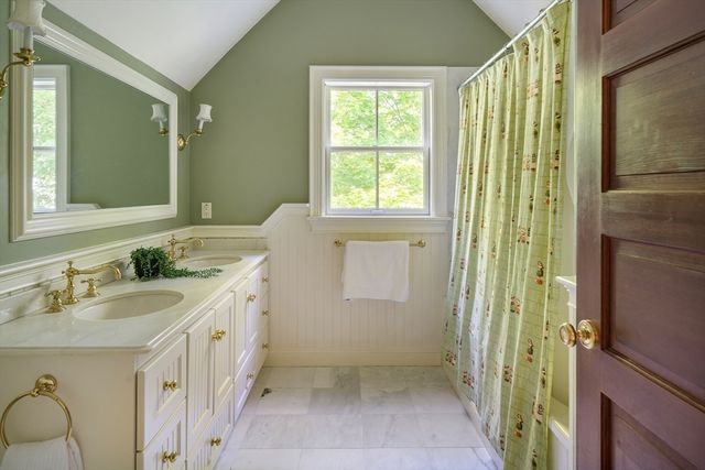 14 Winthrop St, Newton, MA 02465