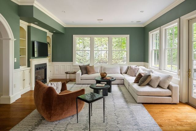 14 Winthrop St, Newton, MA 02465