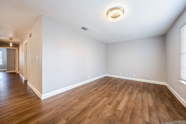 810 E EUCLID AVE, San Antonio, TX 78212