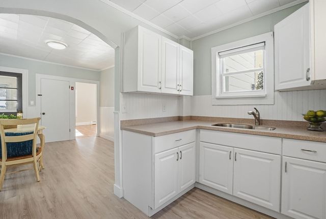 54 Bourne St, Palmer, MA 01080