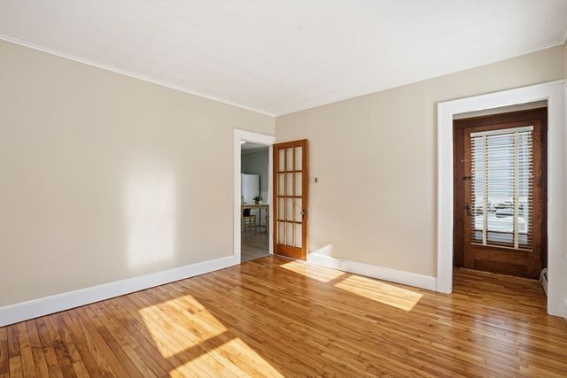 54 Bourne St, Palmer, MA 01080