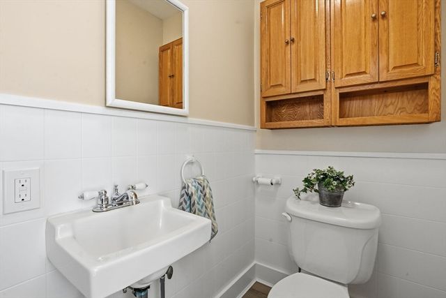 54 Bourne St, Palmer, MA 01080