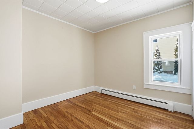 54 Bourne St, Palmer, MA 01080