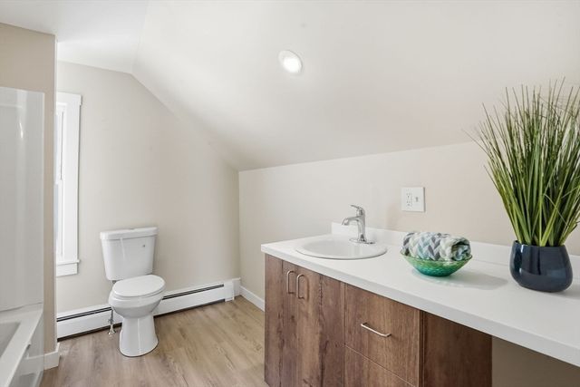 54 Bourne St, Palmer, MA 01080