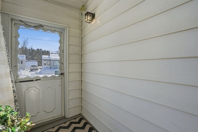 54 Bourne St, Palmer, MA 01080