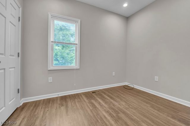 1264 W 65th Street, Cleveland, OH 44102