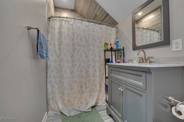 1264 W 65th Street, Cleveland, OH 44102