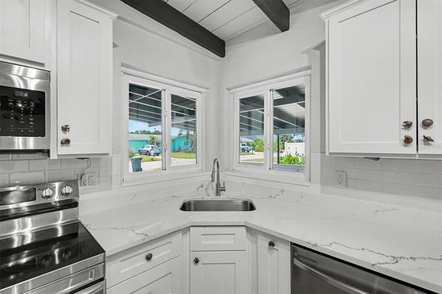 63 PALM BOULEVARD, Dunedin, FL 34698